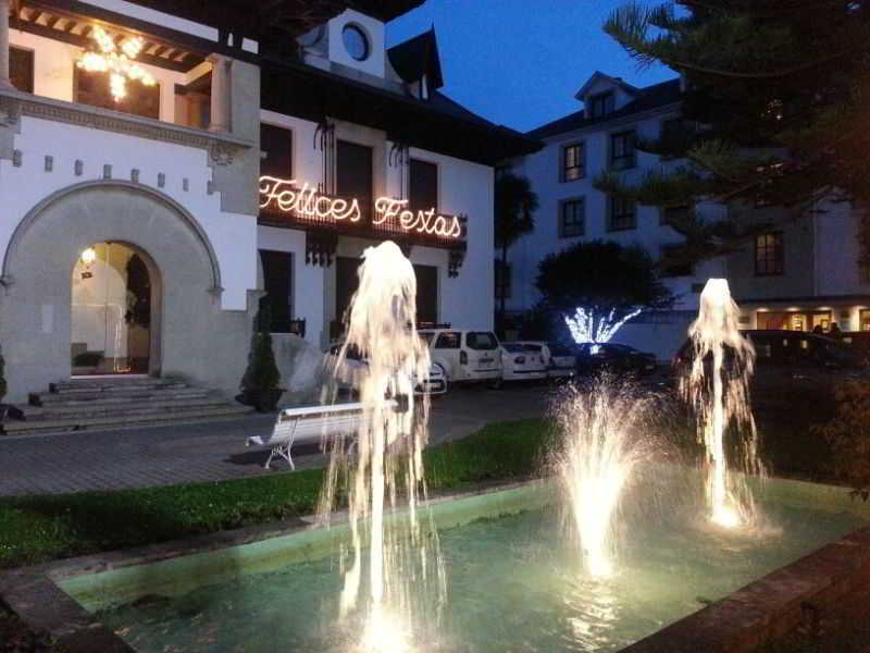 Palacio Arias Navia Buitenkant foto
